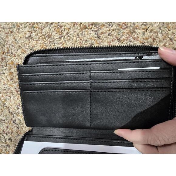 Betsey Johnson Black‎ Zip-Around Wallet with Embossed Design - Picture 3 of 10